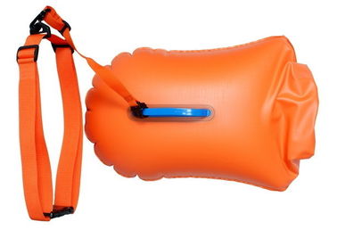Boa più sicura gonfiabile arancio luminosa del nuotatore della borsa asciutta per nuoto dell'open water