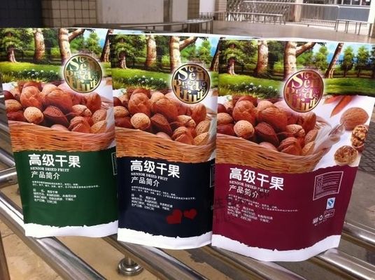 Eco amichevole sta sul sacchetto dello zip, sacchetti risigillabili di imballaggio per alimenti